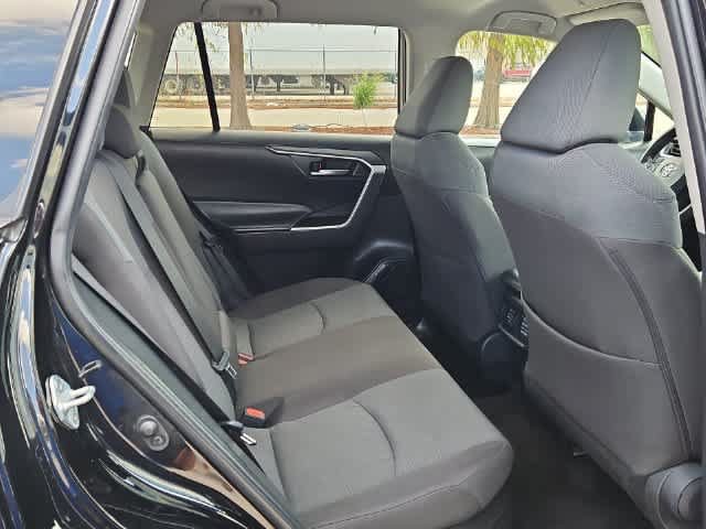 Certified 2025 Toyota RAV4 XLE AWD/4WD image 17