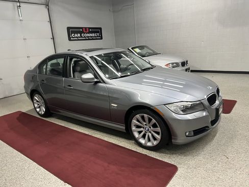 Used 2011 BMW 328i xDrive Sedan image 11