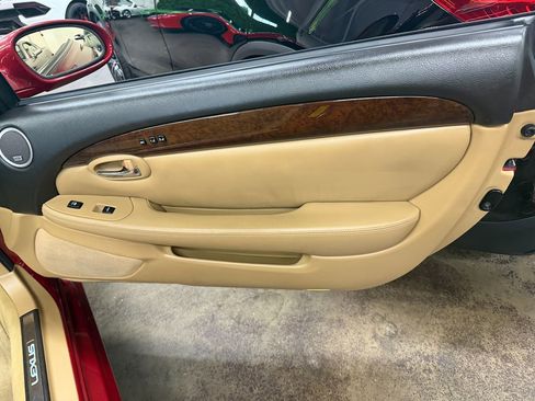 Used 2007 Lexus SC 430 Convertible RWD image 17