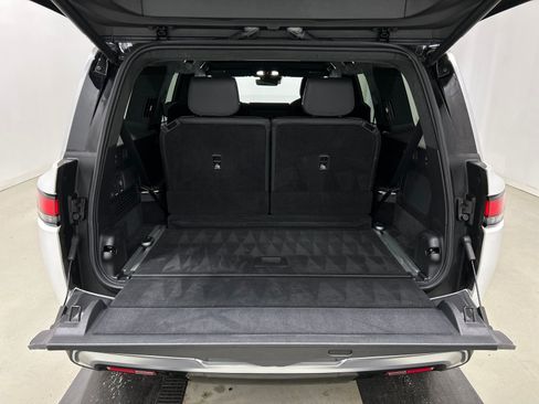Used 2024 Rivian R1S Adventure AWD/4WD image 15