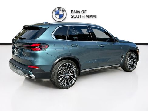 Certified 2025 BMW X5 sDrive40i w/ Premium Package image 7