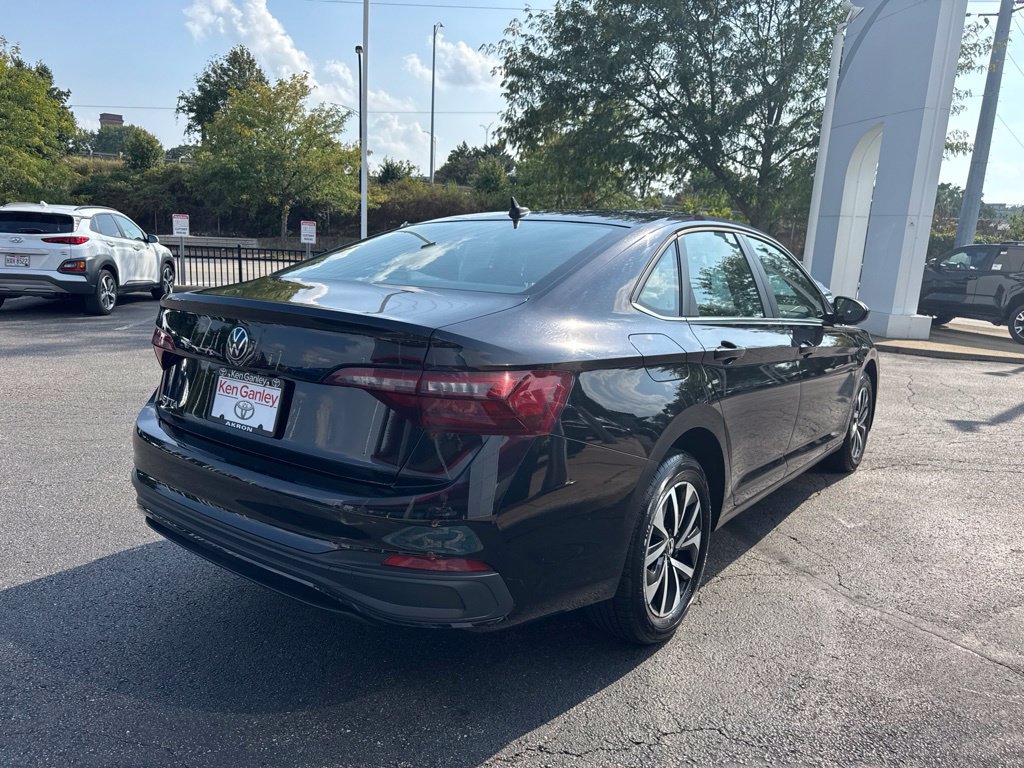 Used 2024 Volkswagen Jetta S FWD image 6