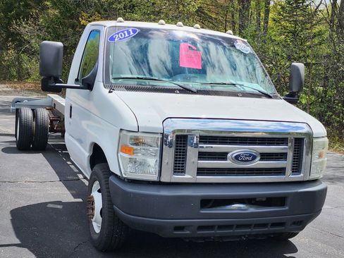 Used 2011 Ford E-450 and Econoline 450 Super Duty RWD image 5