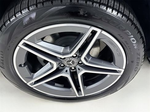 Used 2026 Mercedes-Benz GLS 450 4MATIC image 35