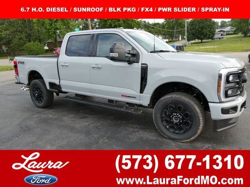 New 2026 Ford F250 Lariat w/ Black Appearance Package AWD/4WD image 1