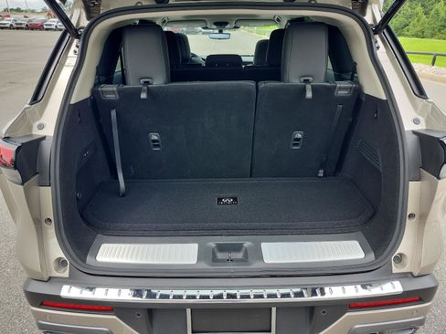 Used 2023 INFINITI QX60 Sensory w/ Vision Package FWD image 10