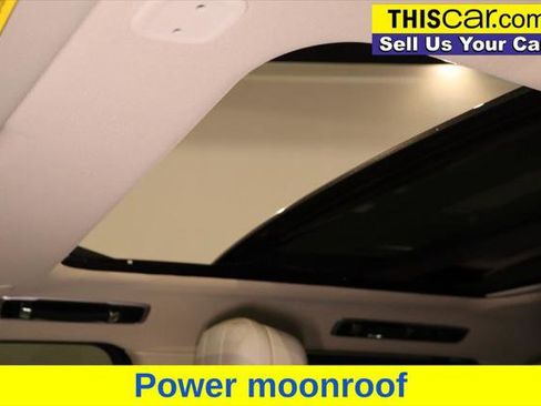 Used 2024 Land Rover Range Rover Long Wheelbase SE image 19