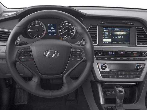 Used 2017 Hyundai Sonata Sport w/ Value Edition Package 02 FWD image 4