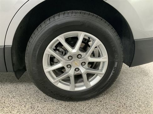 Used 2024 Chevrolet Equinox LT w/ LPO, Floor Liner Package image 11