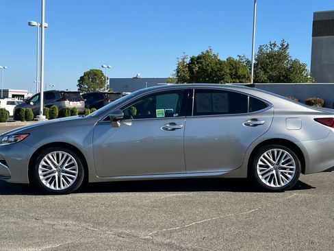 Used 2018 Lexus ES 350 w/ Luxury Package w/Wood Trim FWD image 9