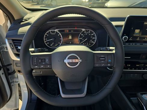 New 2026 Nissan Rogue SV image 32