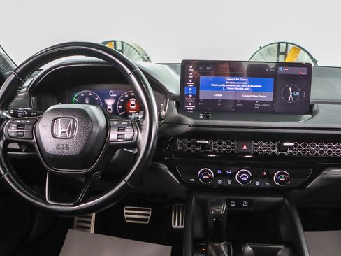 Used 2024 Honda Accord Sport image 17