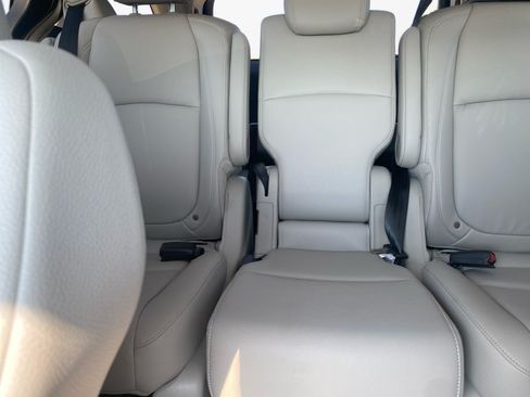 Certified 2026 Honda Odyssey EX-L image 15