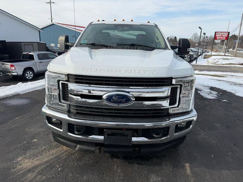 Used 2019 Ford F350 XLT w/ XLT Value Package image 2