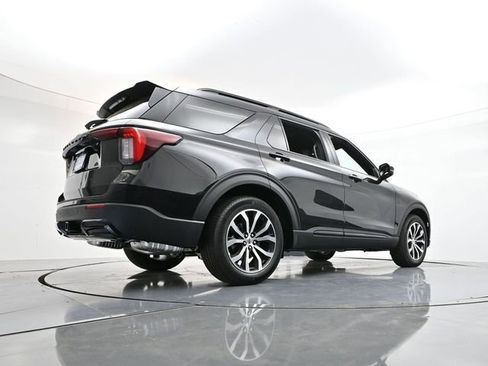 New 2025 Ford Explorer ST-Line image 32
