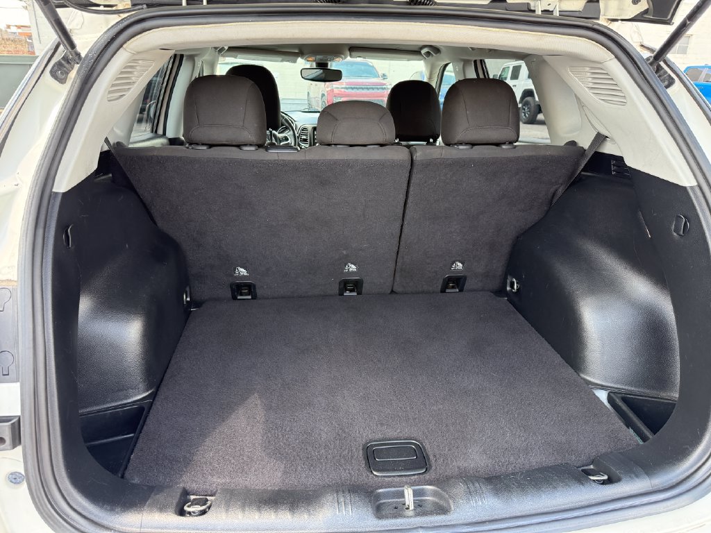 Used 2018 Jeep Compass Sport FWD image 6