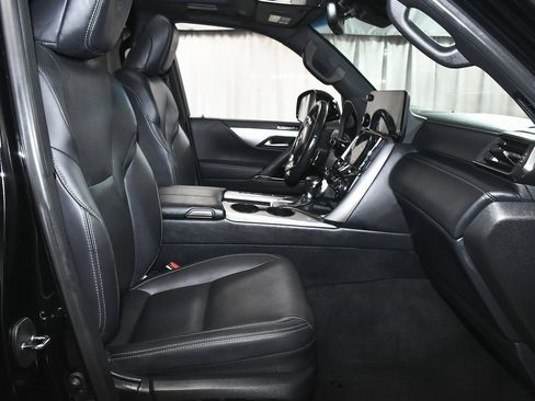 Used 2024 Lexus LX 600 F Sport image 71