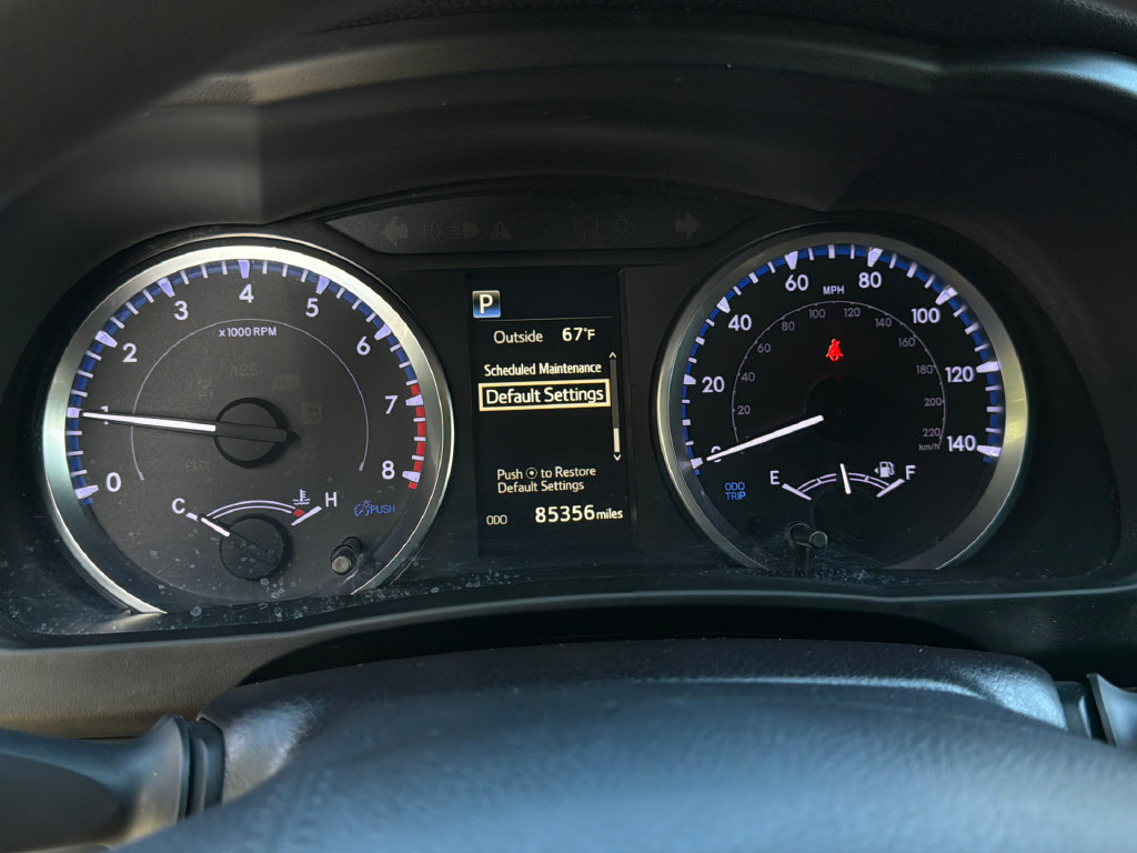 Used 2019 Toyota Highlander LE AWD/4WD image 20