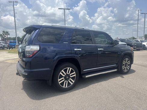 Used 2018 Toyota 4Runner Limited AWD/4WD image 6