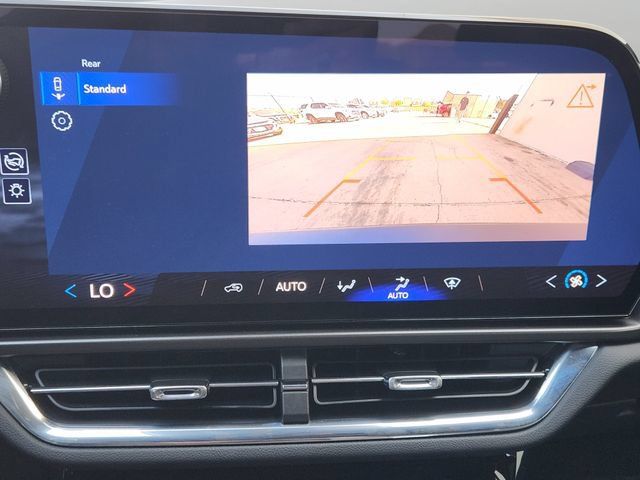 Used 2025 Chevrolet Equinox EV LT FWD image 6
