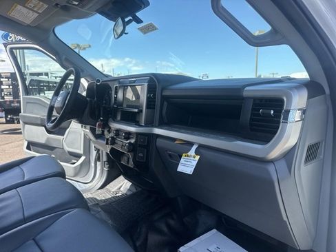 New 2025 Ford F550 4x4 Crew Cab Super Duty image 42