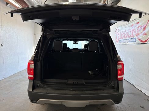 Used 2020 Ford Expedition XLT w/ Equipment Group 202A image 7