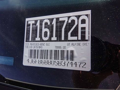 Certified 2025 Mercedes-Benz GLE 53 AMG 4MATIC image 28