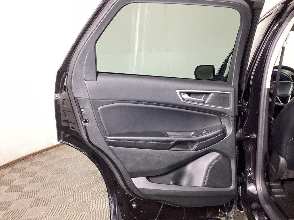 Certified 2024 Ford Edge SEL w/ Convenience Package AWD/4WD image 12