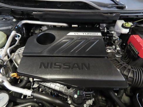 Used 2023 Nissan Rogue SV image 35