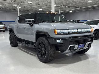 Used 2025 GMC Hummer EV 2X video 2