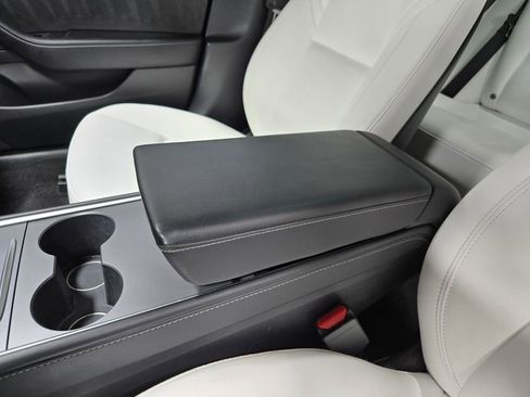 Used 2023 Tesla Model 3 Performance image 26