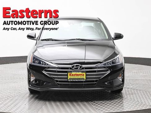 Used 2020 Hyundai Elantra SEL w/ Cargo Package (C1) FWD image 2