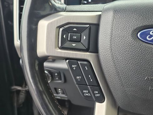 Used 2022 Ford F350 Platinum image 24