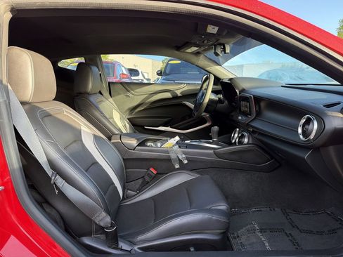 Used 2018 Chevrolet Camaro LT RWD image 21