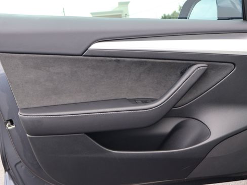 Used 2023 Tesla Model 3 Long Range AWD/4WD image 13