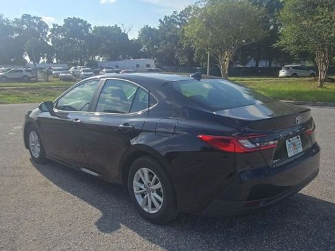 Used 2025 Toyota Camry LE FWD image 4