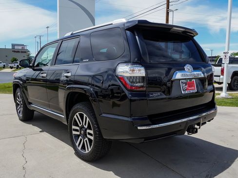 Certified 2022 Toyota 4Runner Limited AWD/4WD image 6
