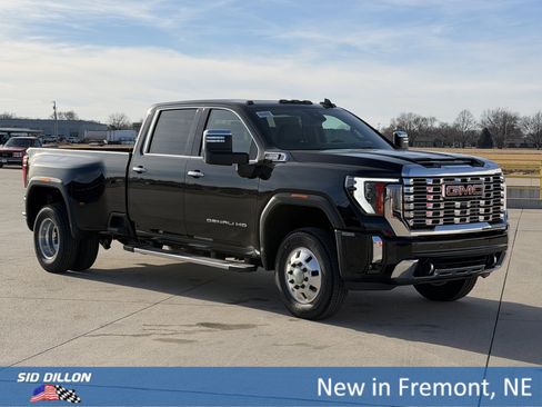 New 2026 GMC Sierra 3500 Denali image 2