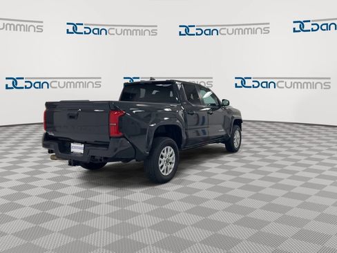 Used 2024 Toyota Tacoma SR5 AWD/4WD image 8