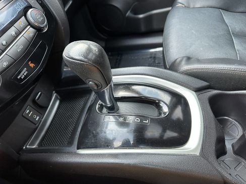 Used 2016 Nissan Rogue SL w/ SL Premium Package image 47