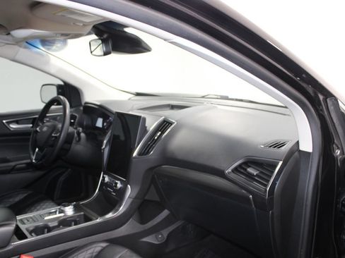 Used 2024 Ford Edge Titanium AWD/4WD image 28