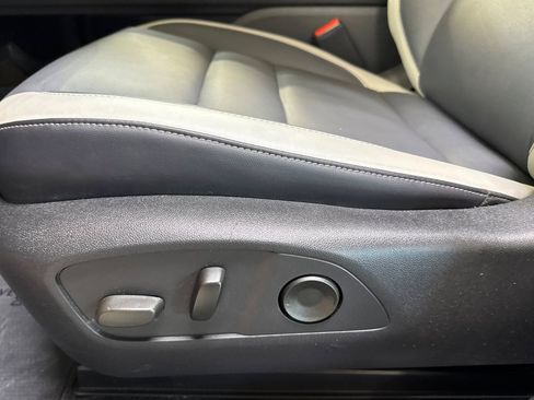 Certified 2025 Honda Prologue Touring image 15