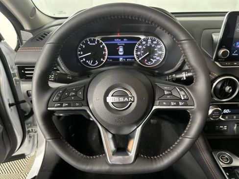 New 2025 Nissan Sentra SR image 10