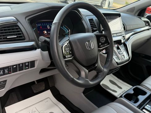 Used 2024 Honda Odyssey Elite image 37