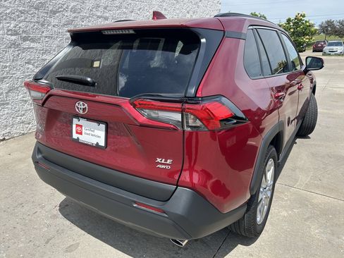 Used 2025 Toyota RAV4 XLE Premium w/ Weather Package AWD/4WD image 6