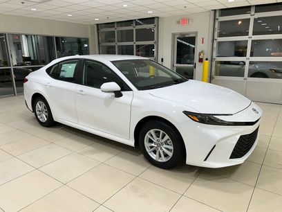 New 2025 Toyota Camry LE w/ Convenience Package