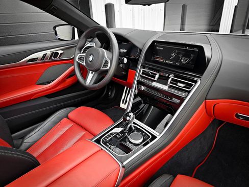 Used 2022 BMW M850i xDrive Convertible AWD/4WD image 5