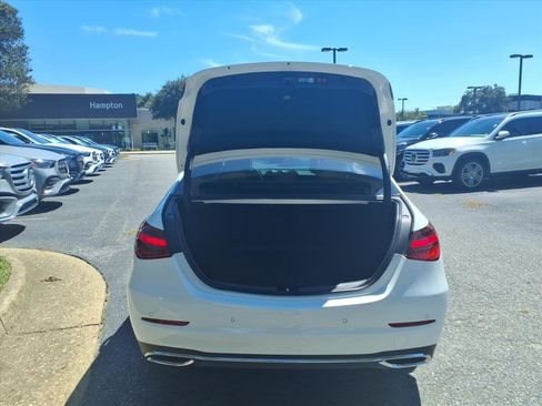 Used 2025 Mercedes-Benz C 300 4MATIC Sedan image 8
