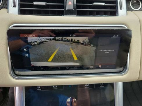 Used 2019 Land Rover Range Rover Sport HSE AWD/4WD image 12