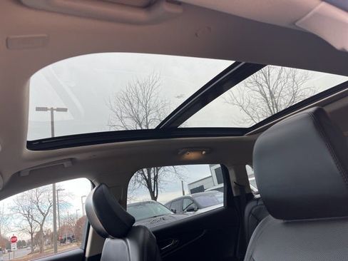 Used 2023 Lincoln Nautilus Reserve image 40